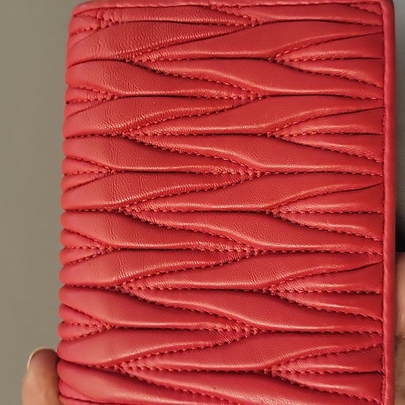 Miu Miu Red Quilted Wallet - Picture 2 of 8